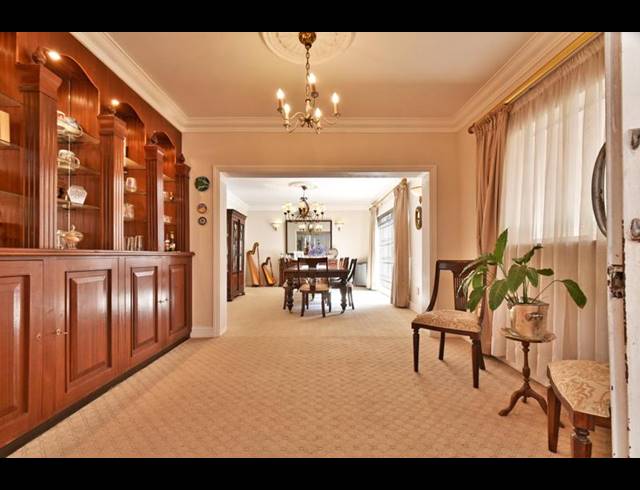 5 BEDROOM HOUSE FOR SALE IN ALBERANTE